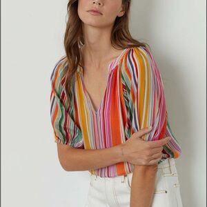 Velvet by Graham & Spencer Women’s Stripped Multi color V-Neck Top Size M
NWT
